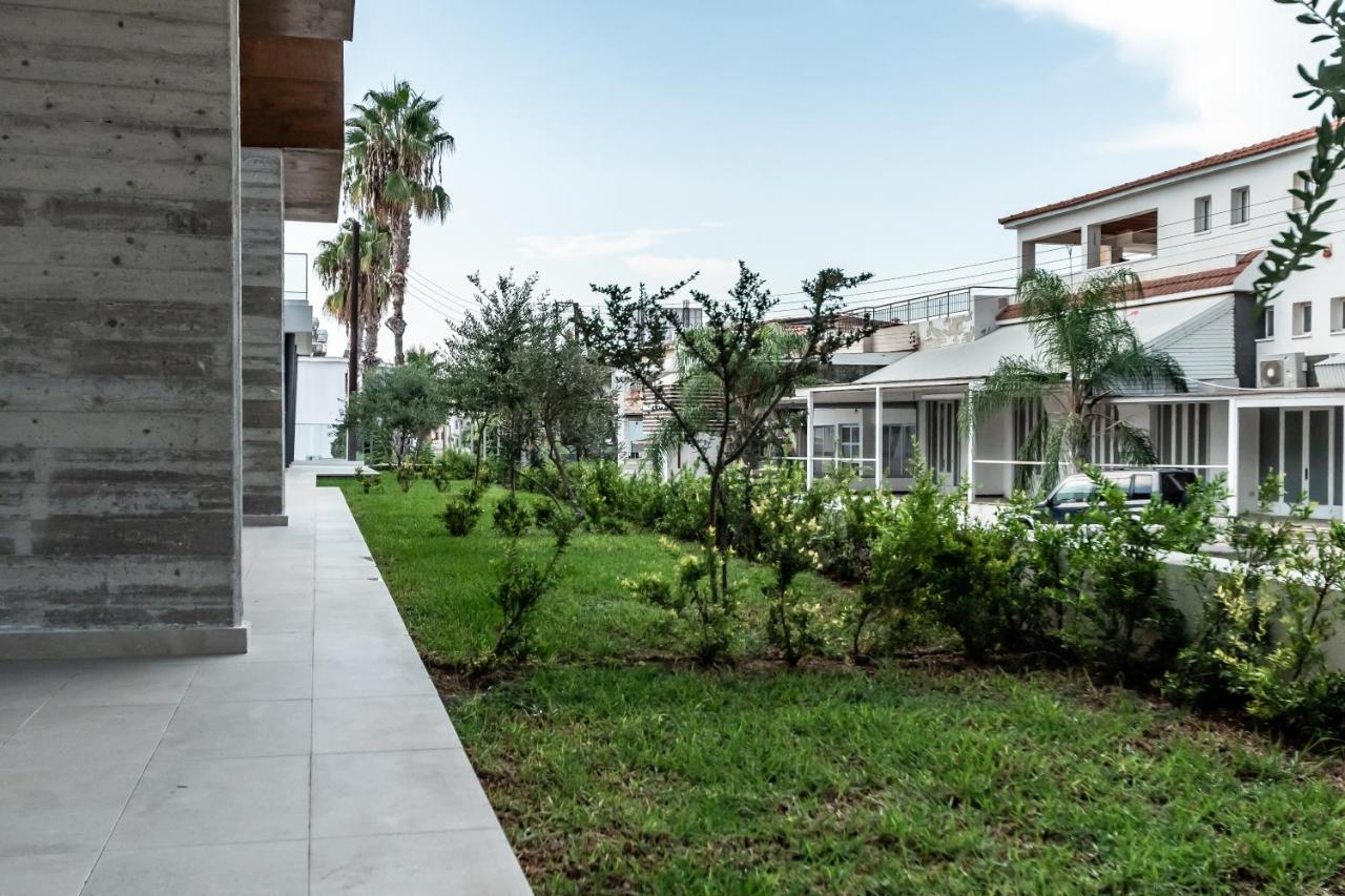 Silver House Boutique Apartment Paphos Exterior photo