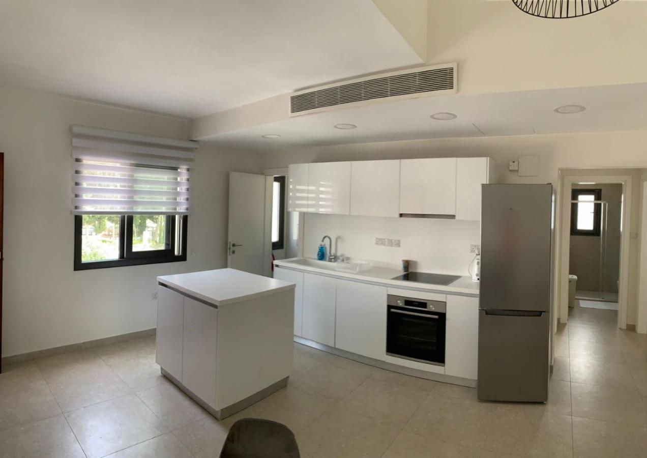 Silver House Boutique Apartment Paphos Exterior photo